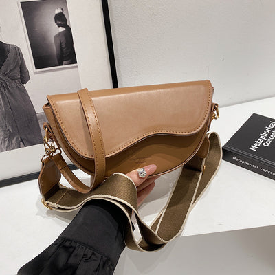 Underarm Bag Niche Fashion Trendy Crossbody Saddle Bag for Women