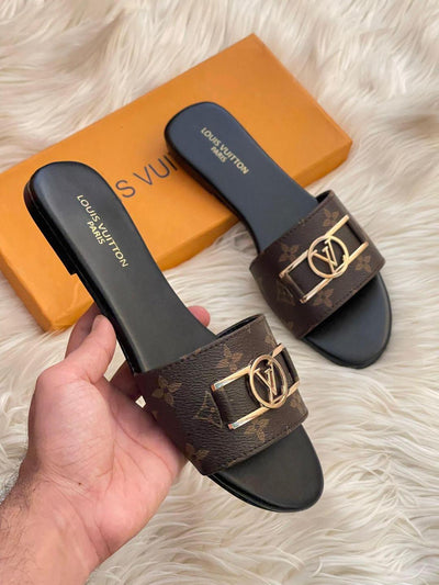 LOUIS VUITTON FLAT