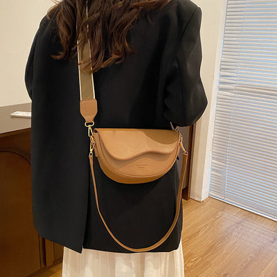 Underarm Bag Niche Fashion Trendy Crossbody Saddle Bag for Women