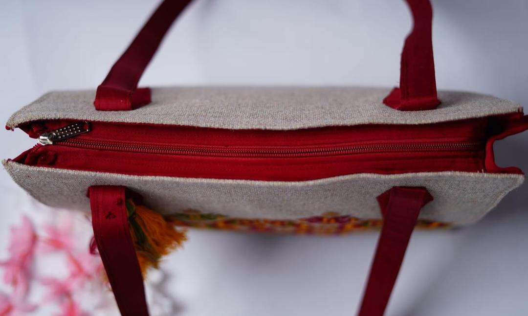 Women's Jute Embroidered Shoulder Bag